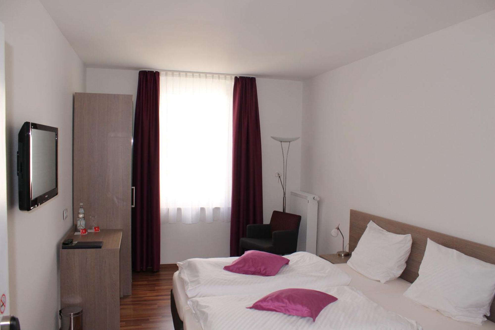 Rheinhotel Arte Remagen Ruang foto